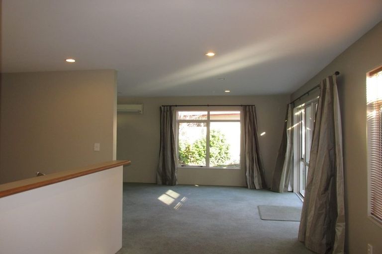 Photo of property in 35 Parade Court, Addington, Christchurch, 8024