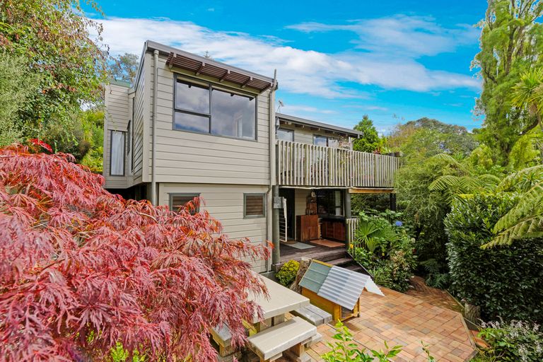 Photo of property in 76 Pleasant Road, Glen Eden, Auckland, 0602