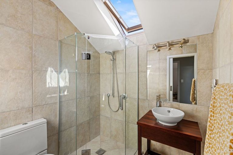 Photo of property in 21 Garreg Road, Fendalton, Christchurch, 8052