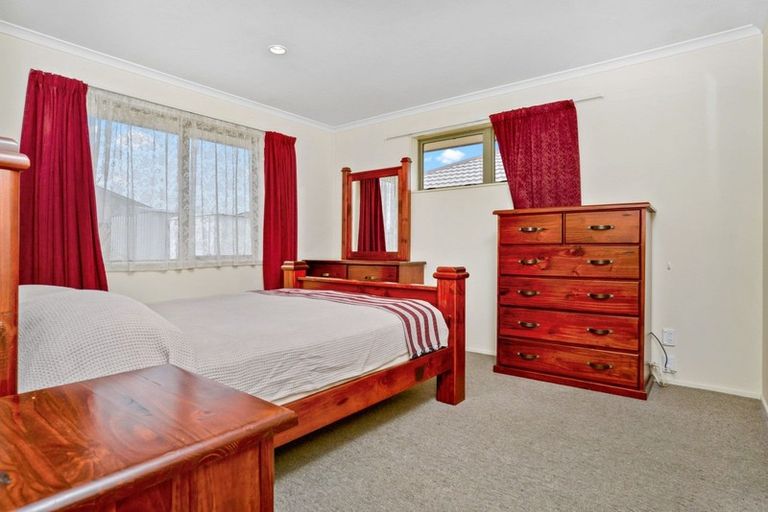 Photo of property in 24 Finchley Place, Hamilton East, Hamilton, 3216