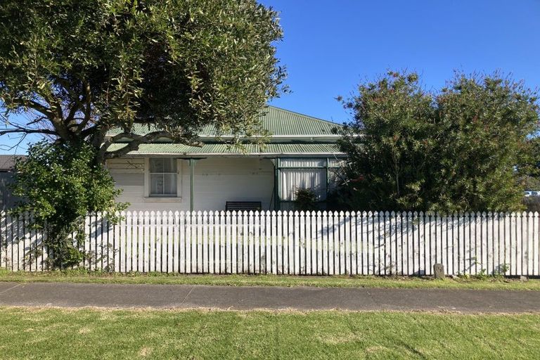 Photo of property in 41 Mouatt Street, Waitara, 4320