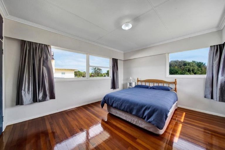 Photo of property in 161 South Road, Hawera, 4610