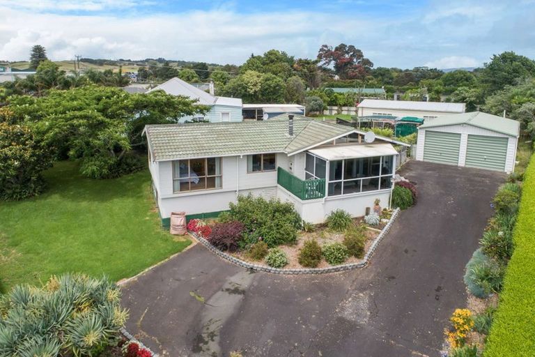 Photo of property in 1 James Bright Lane, Waiuku, 2123