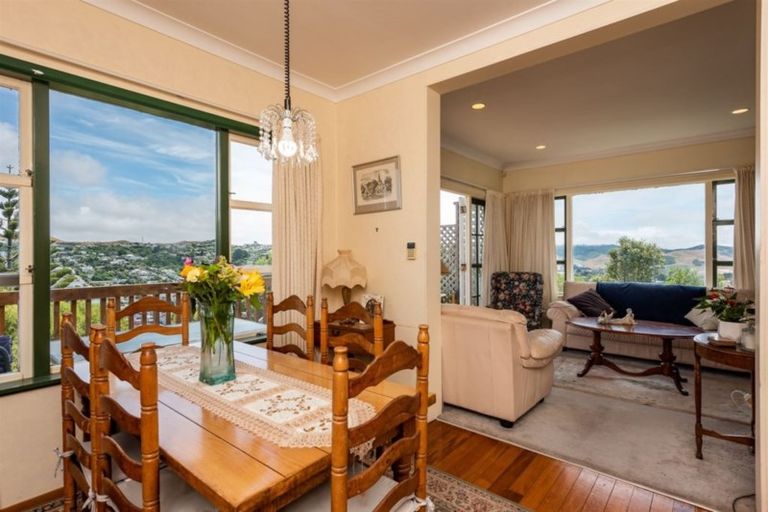 Photo of property in 28 Chesterton Street, Johnsonville, Wellington, 6037