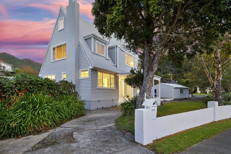 Photo of property in 117 Horoeka Street, Stokes Valley, Lower Hutt, 5019