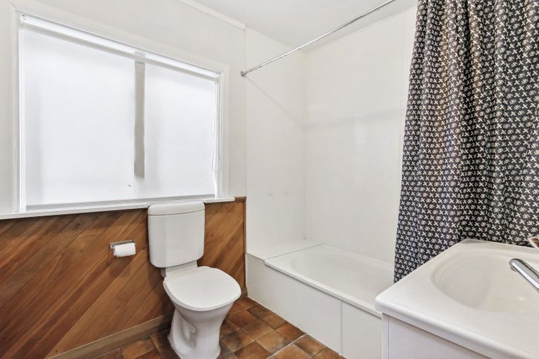Photo of property in 150 Russell Terrace, Berhampore, Wellington, 6023