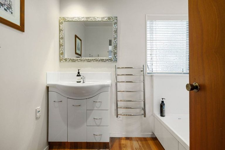 Photo of property in 34a Richmond Street, Cambridge, 3434