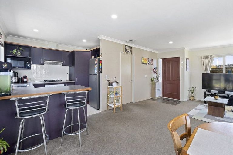 Photo of property in 1 Pohutukawa Grove, Titahi Bay, Porirua, 5022
