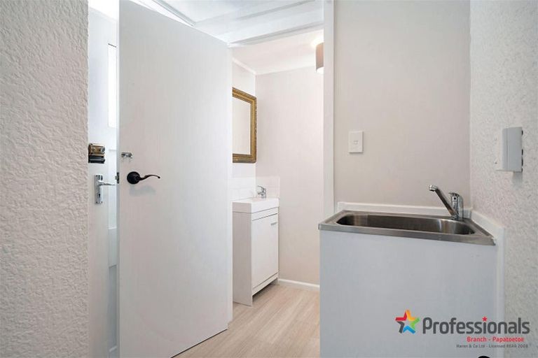 Photo of property in 1/5 Hill Road, Papatoetoe, Auckland, 2025