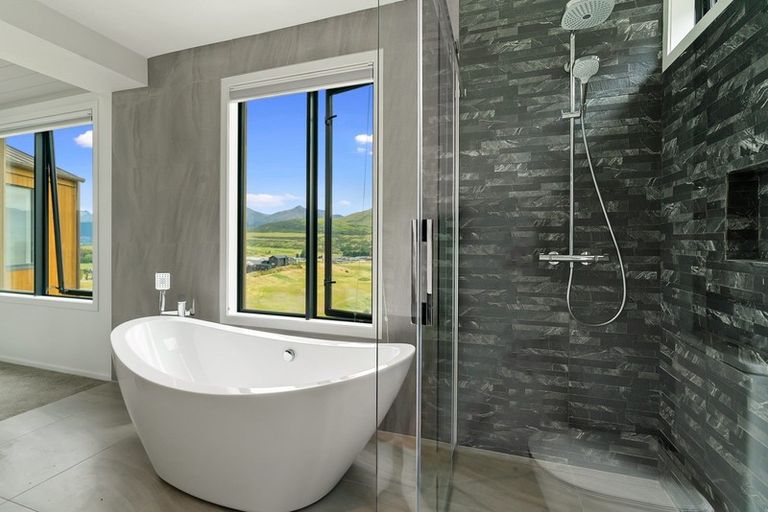 Photo of property in 44 Orford Drive, Jacks Point, Queenstown, 9371