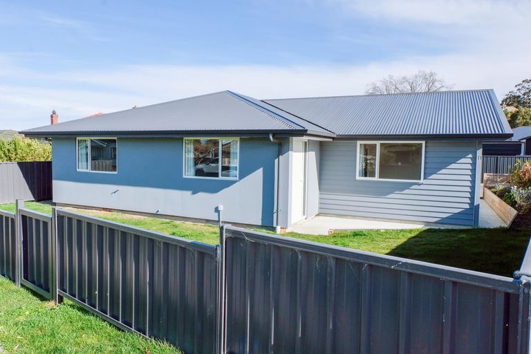 Photo of property in 11 Kingslea Street, Holmes Hill, Oamaru, 9401
