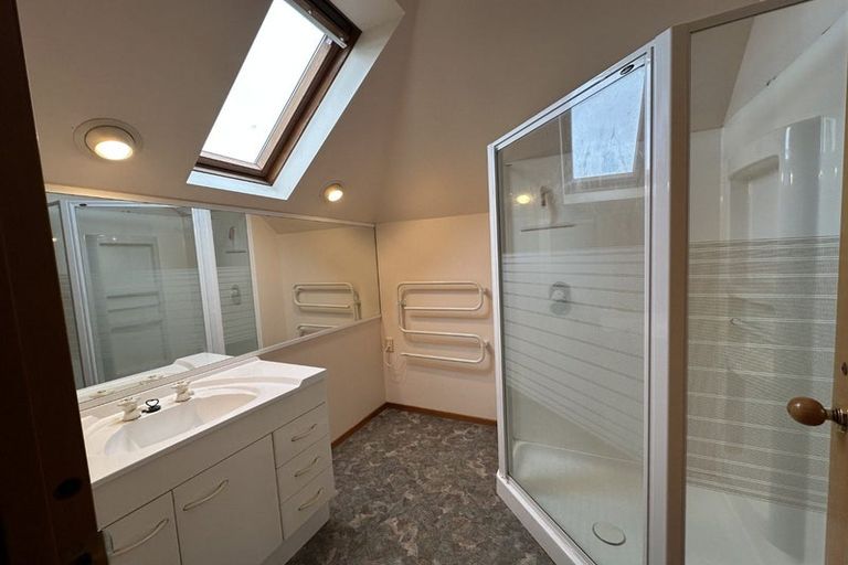 Photo of property in 37 East Street, Terrace End, Palmerston North, 4410