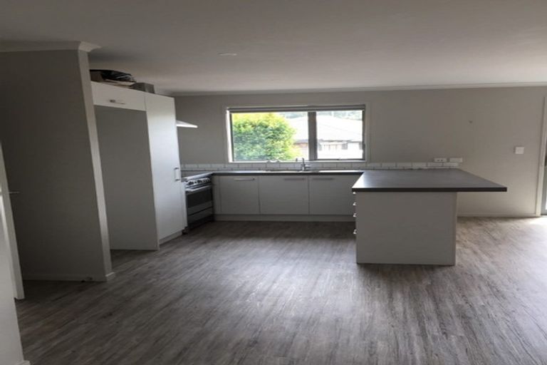 Photo of property in 41 Crabb Fields Lane, Riverhead, 0820