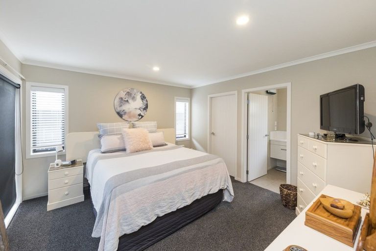 Photo of property in 116a Roy Street, Palmerston North, 4410
