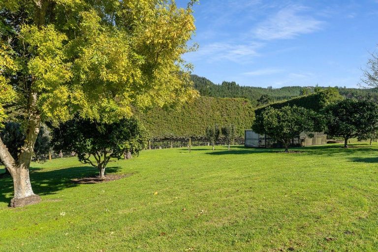 Photo of property in 24 Julian Road, Onemana, Whangamata, 3691