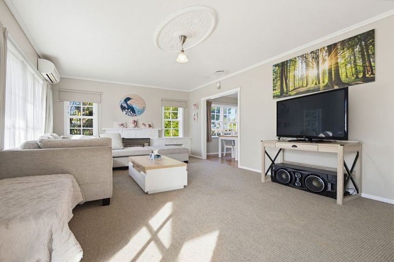 Photo of property in 3 Joanna Place, Deanwell, Hamilton, 3206