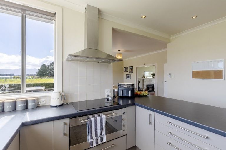 Photo of property in 71 Laws Road, Dannevirke, 4972