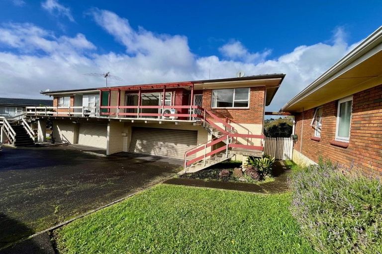 Photo of property in 3/8 Pamela Place, New Lynn, Auckland, 0600