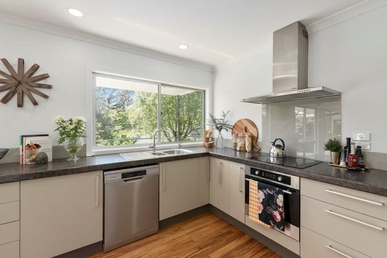 Photo of property in 38-40 Puriri Road, Waikanae, 5036