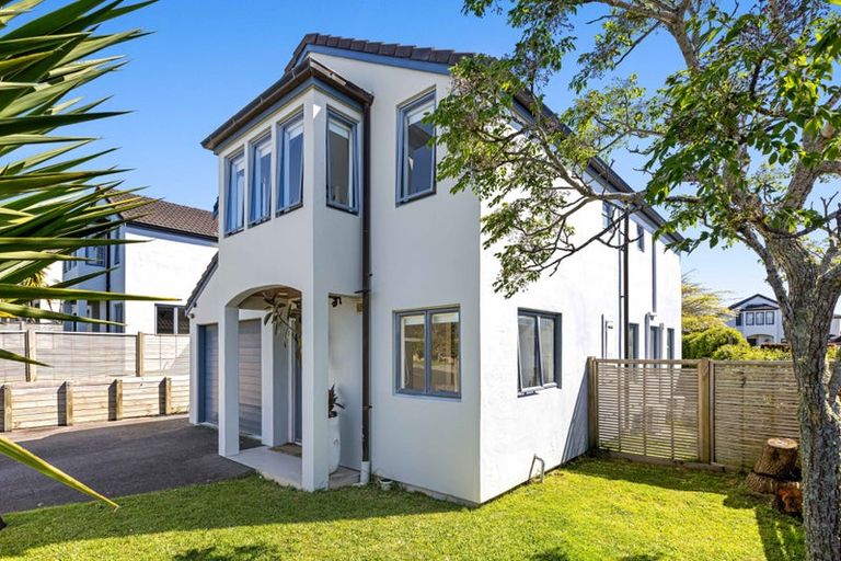 Photo of property in 4/48 Schnapper Rock Road, Schnapper Rock, Auckland, 0632