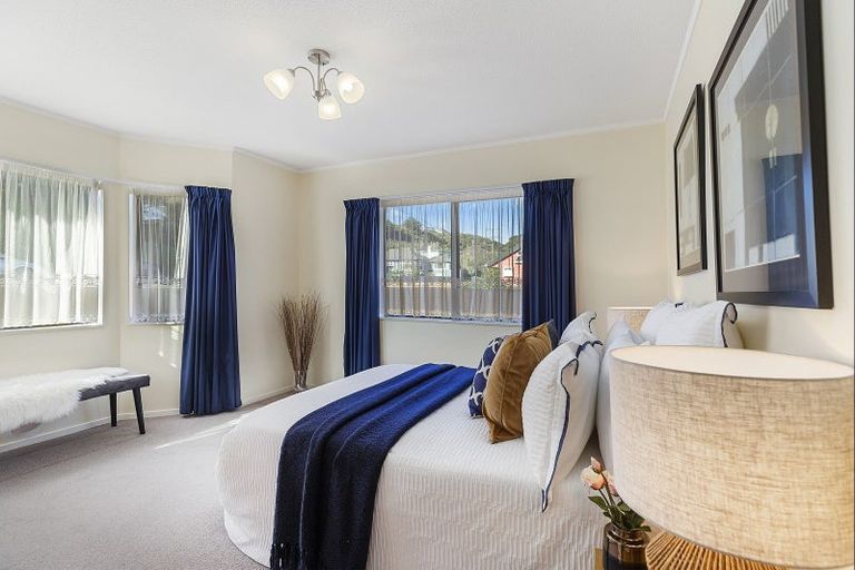 Photo of property in 21 Cecil Road, Tawa, Wellington, 5028