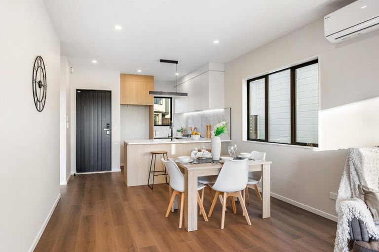 Photo of property in 10 Greenbrier Street, Westgate, 0814