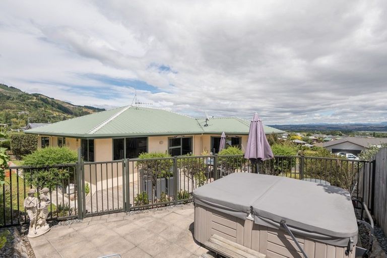 Photo of property in 33 Olympus Way, Richmond, 7020