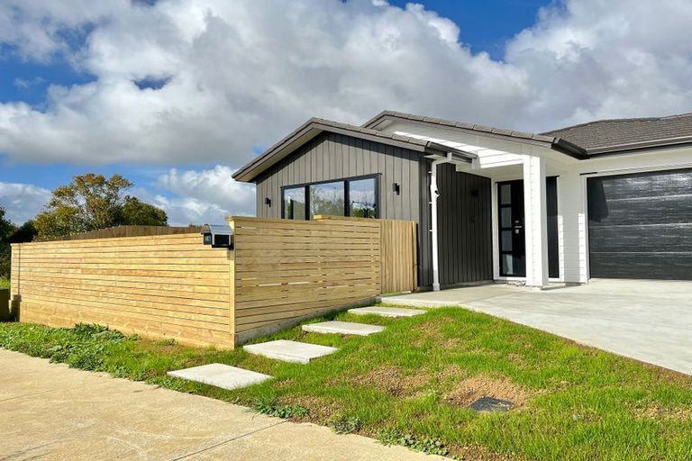 Photo of property in 28 Farrell Road, Pukekohe, 2120