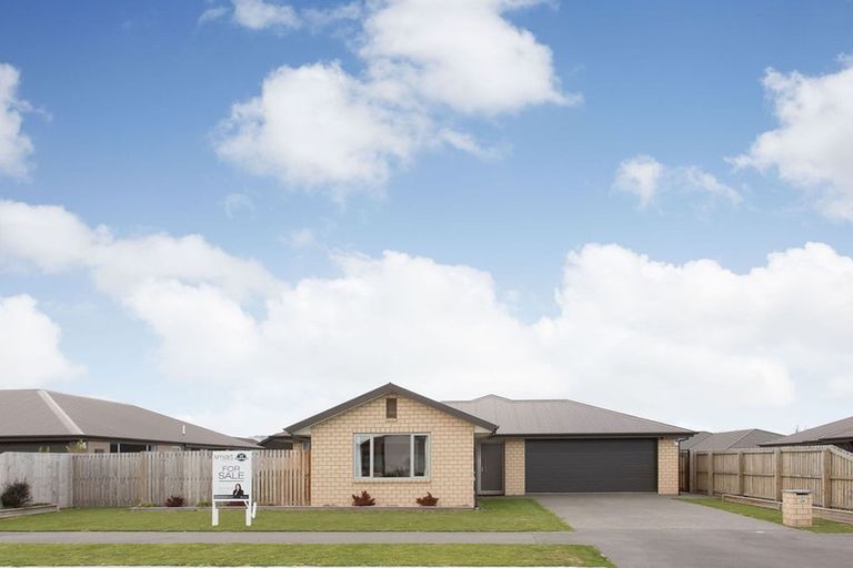 Photo of property in 23 Luxembourg Crescent, Halswell, Christchurch, 8025