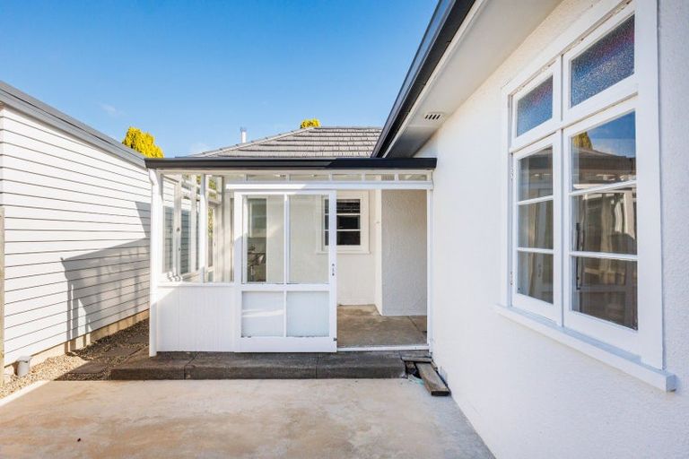 Photo of property in 18 East Street, Terrace End, Palmerston North, 4410