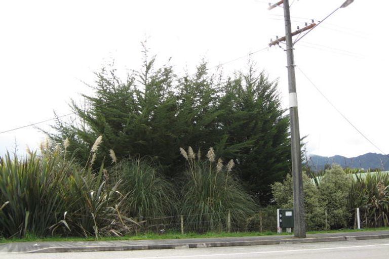 Photo of property in 113 Waller Street, Murchison, 7007
