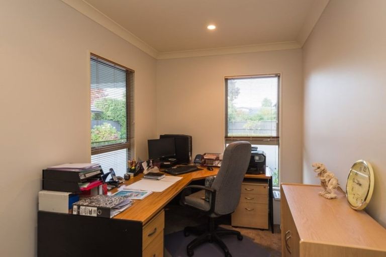 Photo of property in 25 Pewter Place, Northwood, Christchurch, 8051