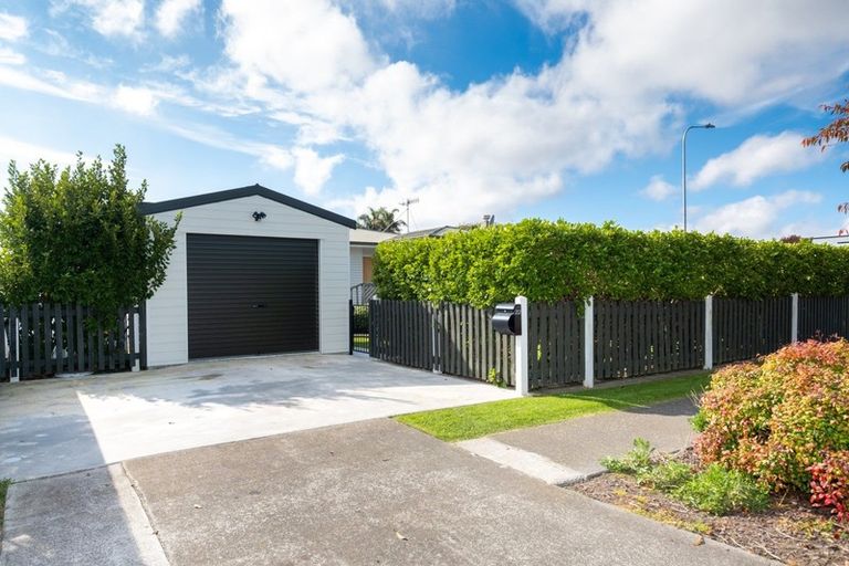 Photo of property in 22 Elbourne Street, Taradale, Napier, 4112