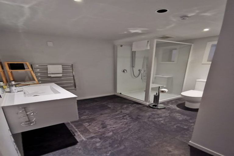 Photo of property in 63 Savage Crescent, West End, Palmerston North, 4412