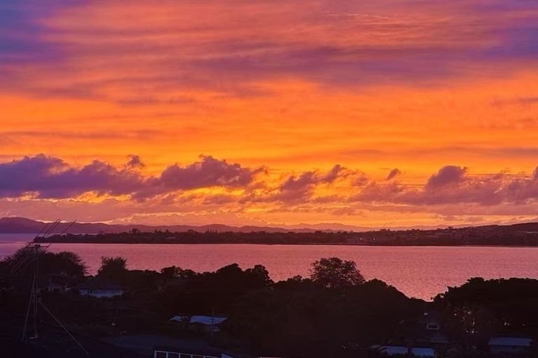 Photo of property in 30 Churchill Road, Cockle Bay, Auckland, 2014