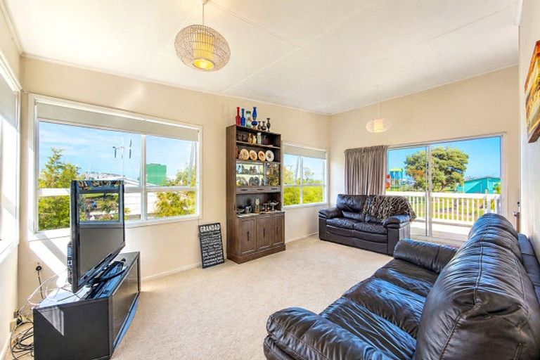 Photo of property in 112 Kuranui Street, Thames, 3500