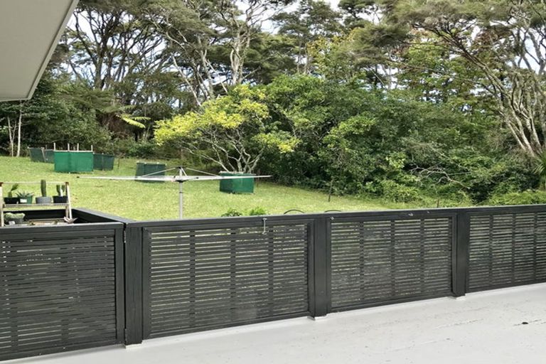 Photo of property in 1060 Sandspit Road, Sandspit, Warkworth, 0982