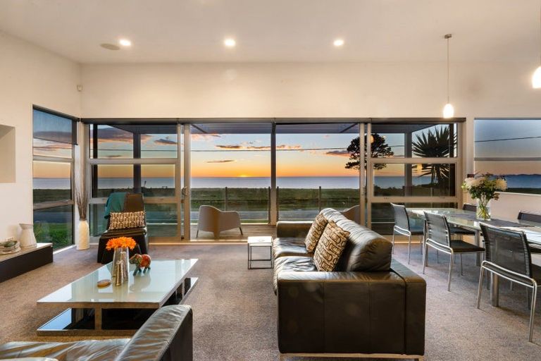 Photo of property in 21 Le Quesne Road, Bay View, Napier, 4104