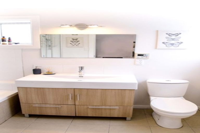 Photo of property in 37 Peacock Street, Christchurch Central, Christchurch, 8013