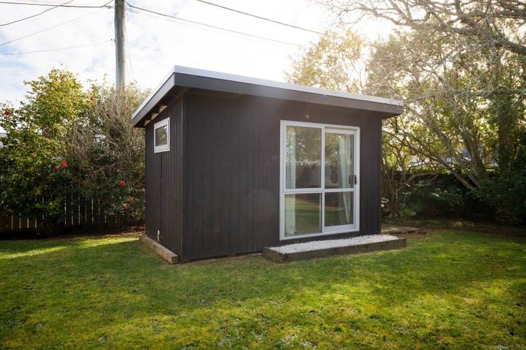 Photo of property in 37 Sandwich Road, St Andrews, Hamilton, 3200