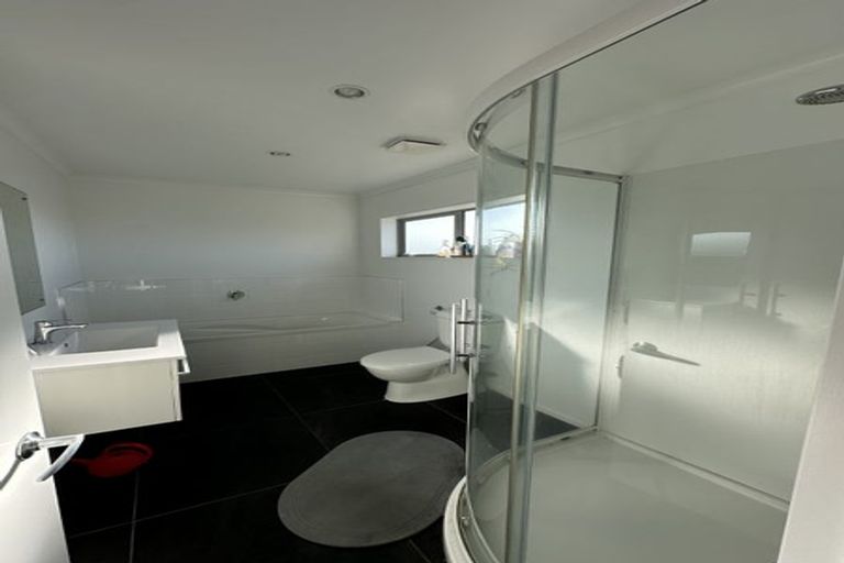 Photo of property in 24 Trelawny Terrace, Grenada Village, Wellington, 6037