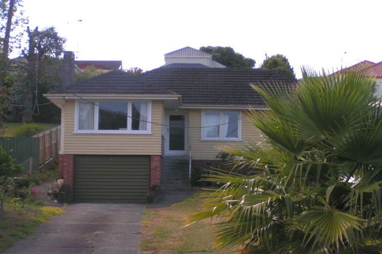 Photo of property in 39 Merriefield Avenue, Forrest Hill, Auckland, 0620