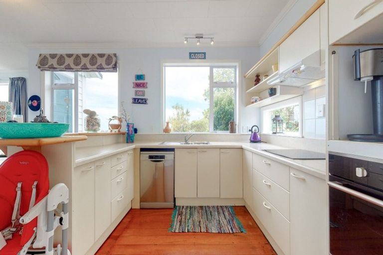 Photo of property in 6 Mitchell Street, Brooklyn, Wellington, 6021