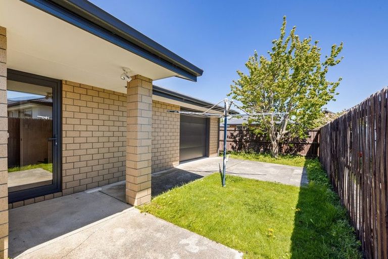 Photo of property in 8 Marble Court, Northwood, Christchurch, 8051