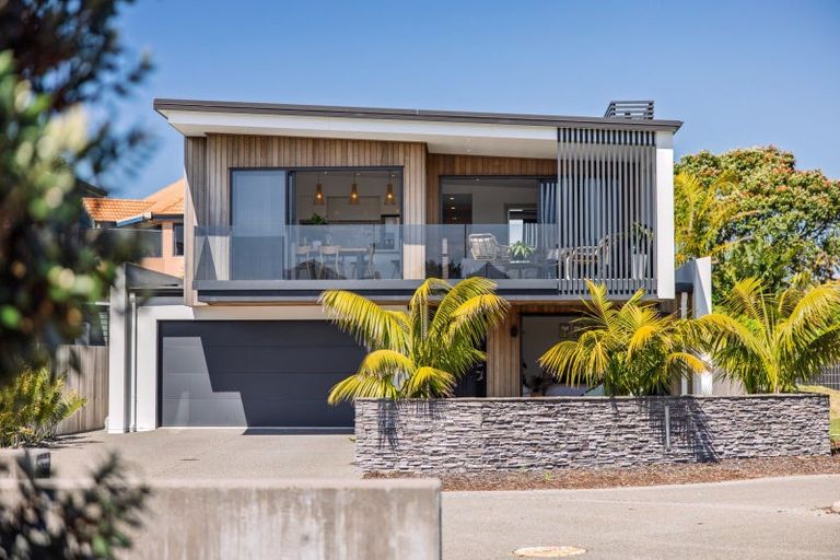 Photo of property in 4 Otira Close, Papamoa Beach, Papamoa, 3118