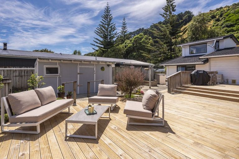 Photo of property in 222 Main Road South, Raumati South, Paraparaumu, 5032