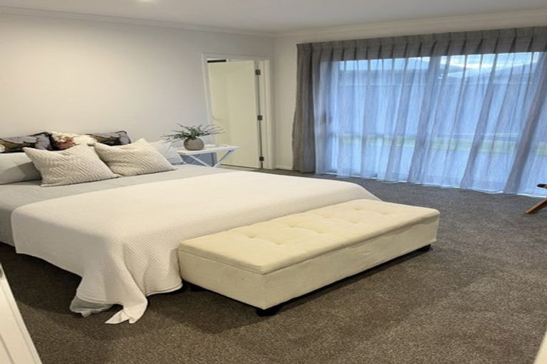 Photo of property in 8 Benmore Place, Poraiti, Napier, 4112