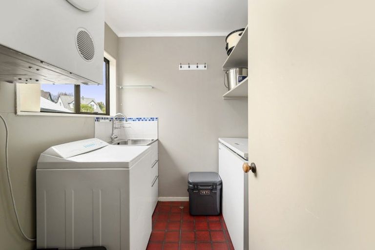 Photo of property in 43 Saint James Street, Richmond Heights, Taupo, 3330