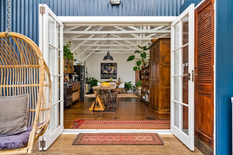 Photo of property in 6 Domain Road, Onerahi, Whangarei, 0110