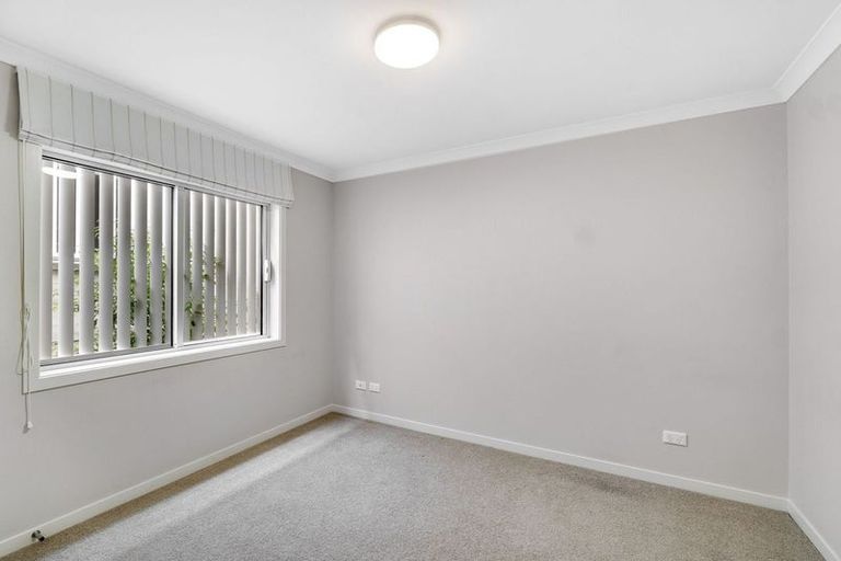 Photo of property in 16 Plantation Terrace, Orewa, 0931